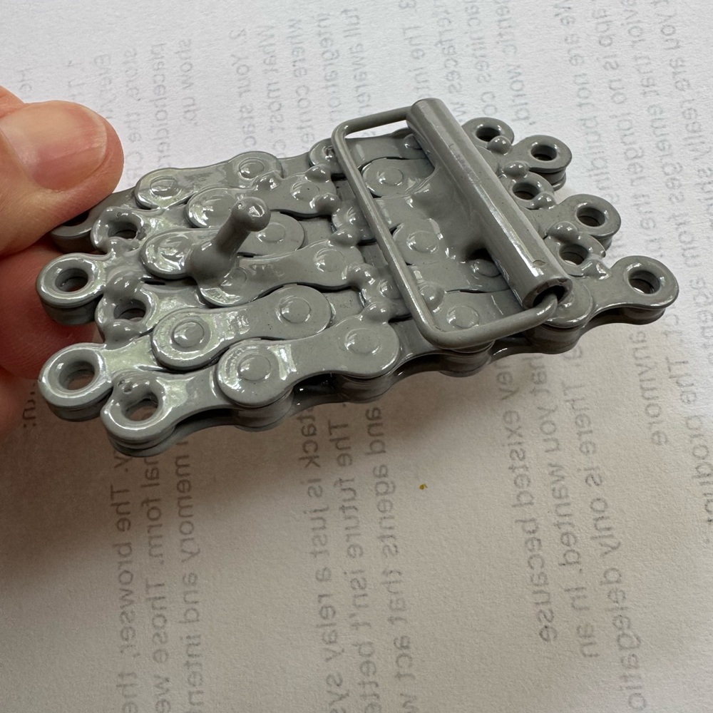NWT Gray Belt Buckle, Bicycle Chain - Picture 2 of 2